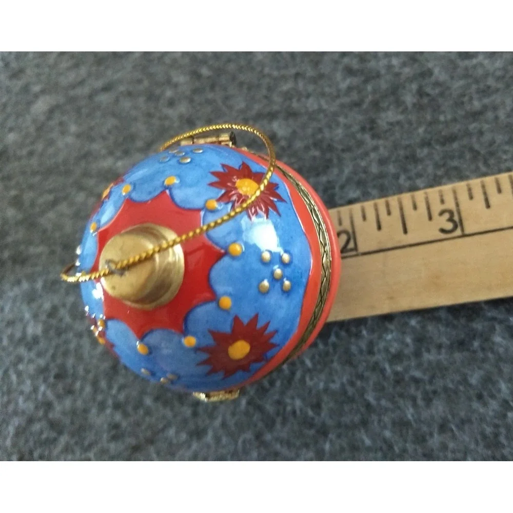 Ornament Trinket Box Porcelain Hinged‎ Christmas Ball Hanging Cord Orig Box NEW